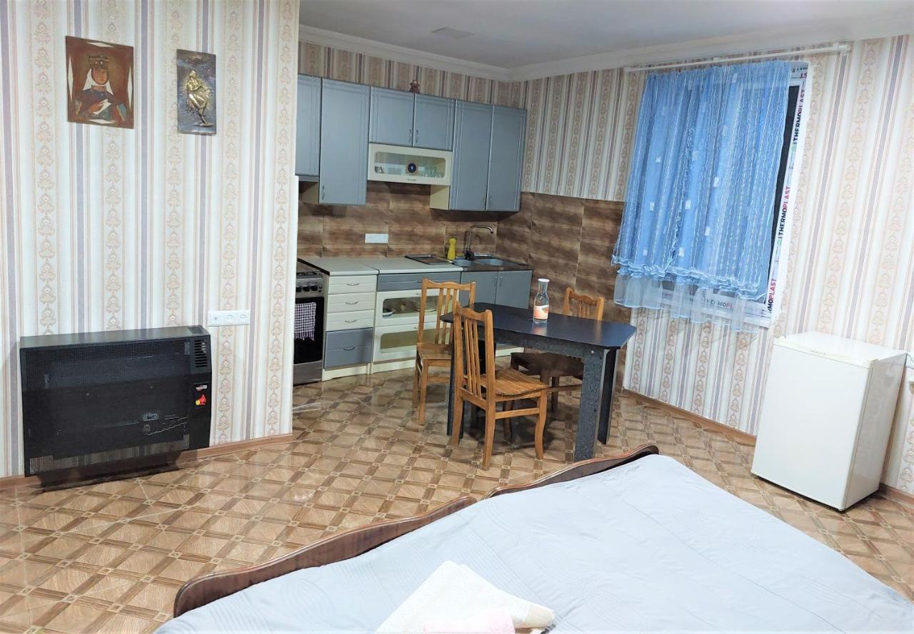 Apartment Beso Kutaisi Zewnętrze zdjęcie