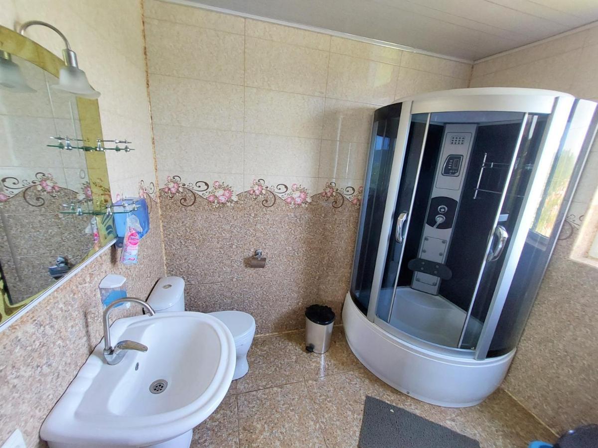 Apartment Beso Kutaisi Zewnętrze zdjęcie